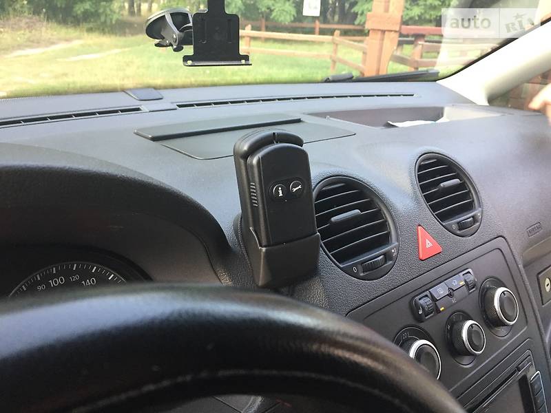 Универсал Volkswagen Caddy 2009 в Корюковке