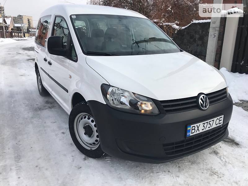 Грузопассажирский фургон Volkswagen Caddy 2012 в Хмельницком