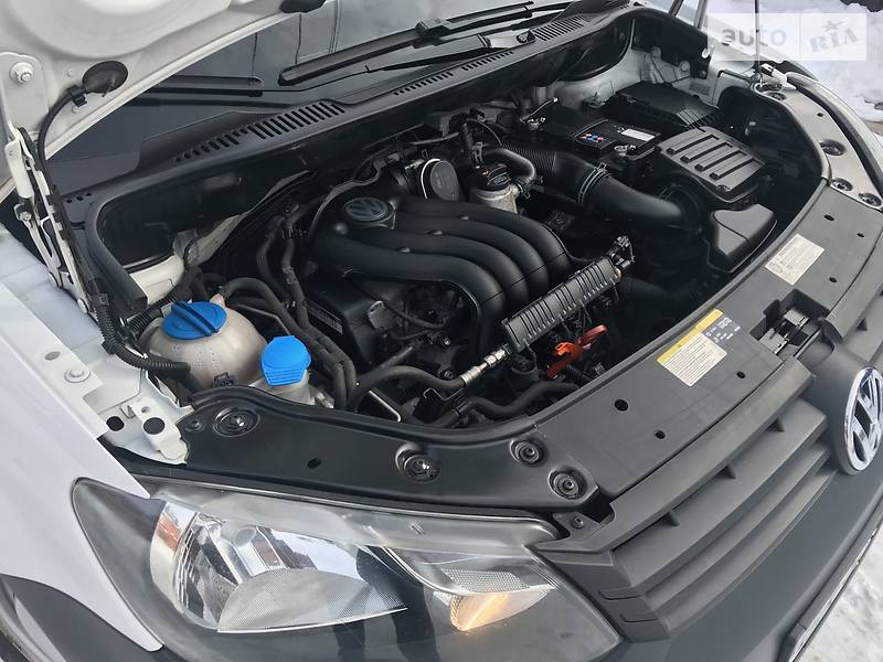 Грузопассажирский фургон Volkswagen Caddy 2012 в Хмельницком