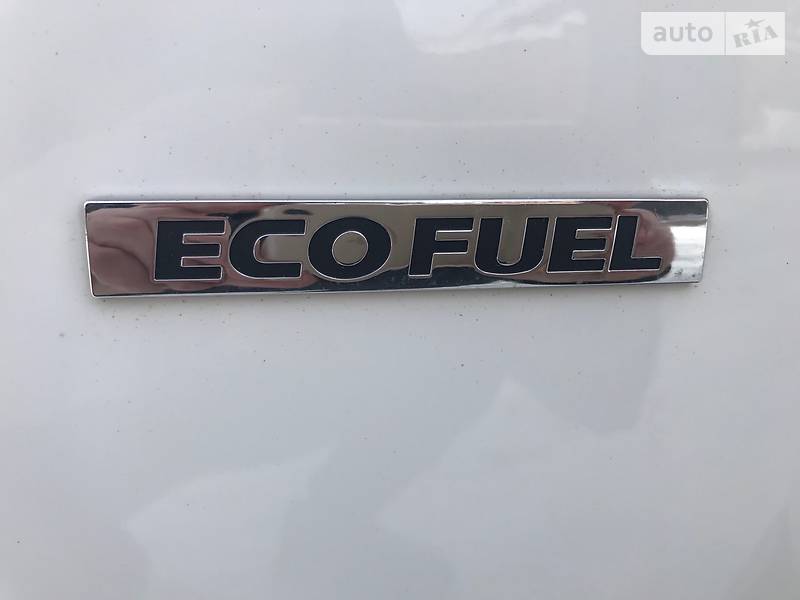 Грузопассажирский фургон Volkswagen Caddy 2012 в Хмельницком