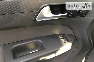 Вантажопасажирський фургон Volkswagen Caddy 2013 в 