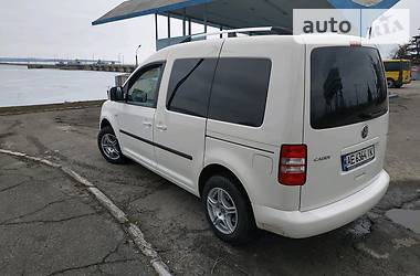 Седан Volkswagen Caddy 2012 в Каменском