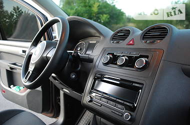 Мінівен Volkswagen Caddy 2011 в 