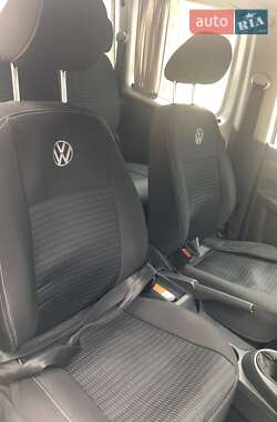 Седан Volkswagen Caddy 2012 в 