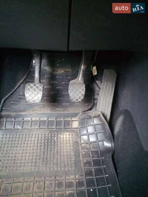 Універсал Volkswagen Caddy 2011 в Кривому Розі