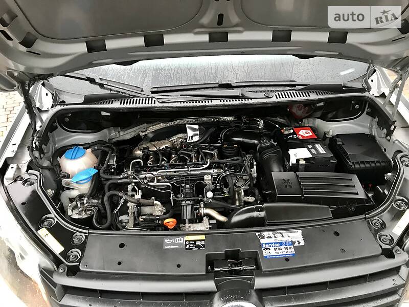 Вантажопасажирський фургон Volkswagen Caddy 2012 в Чернівцях