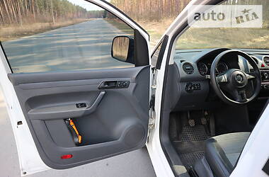 Мінівен Volkswagen Caddy 2011 в 