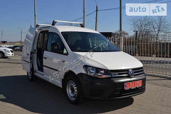 Вантажопасажирський фургон Volkswagen Caddy 2016 в Хмельницькому