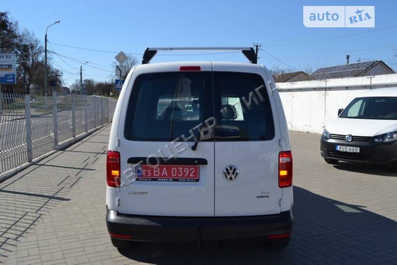 Вантажопасажирський фургон Volkswagen Caddy 2016 в Хмельницькому