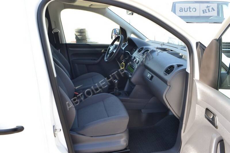 Вантажопасажирський фургон Volkswagen Caddy 2015 в Хмельницькому