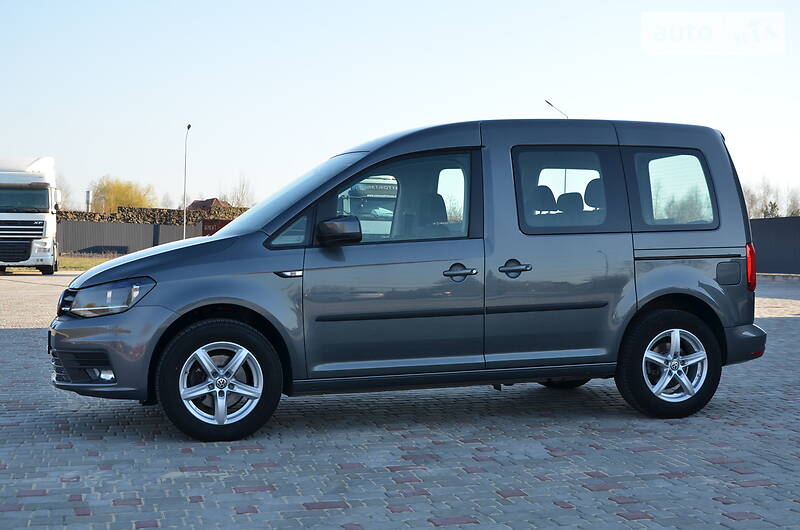 Мінівен Volkswagen Caddy 2016 в Луцьку