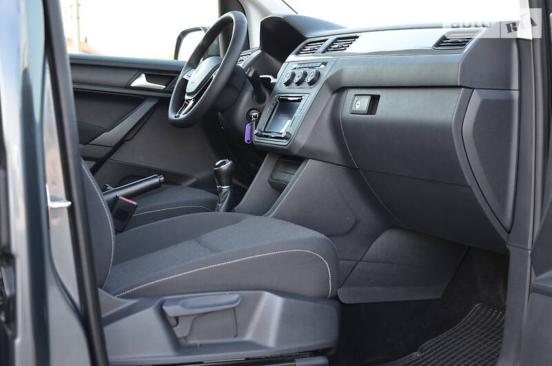 Мінівен Volkswagen Caddy 2016 в Луцьку