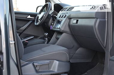 Мінівен Volkswagen Caddy 2016 в 