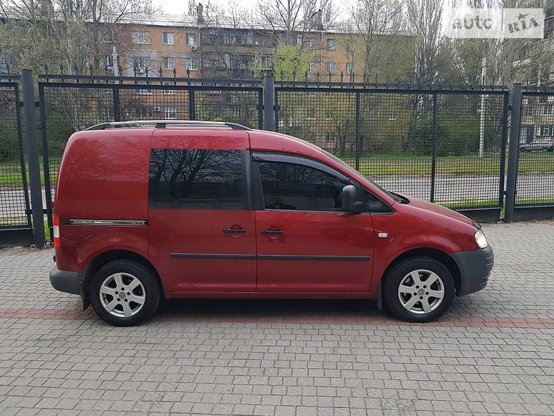 Вантажопасажирський фургон Volkswagen Caddy 2005 в Запоріжжі