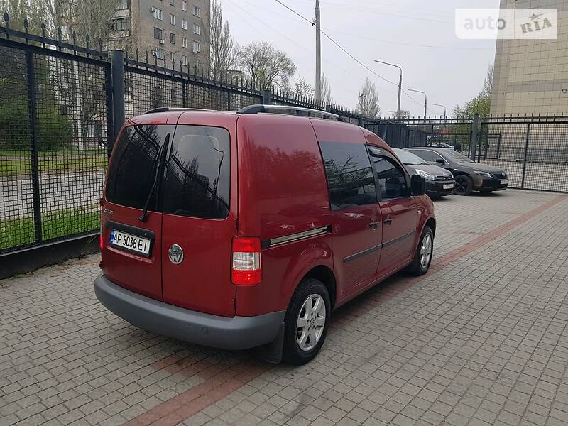 Вантажопасажирський фургон Volkswagen Caddy 2005 в Запоріжжі