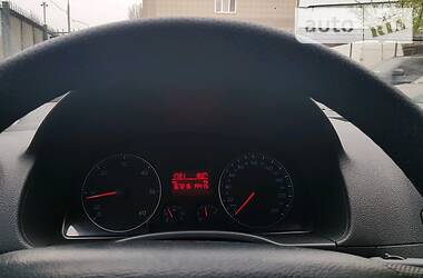 Вантажопасажирський фургон Volkswagen Caddy 2005 в 