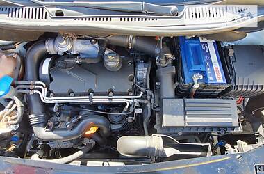 Пікап Volkswagen Caddy 2005 в 