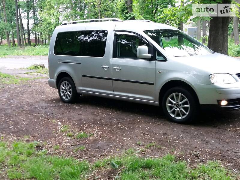 Мінівен Volkswagen Caddy 2010 в Чернівцях