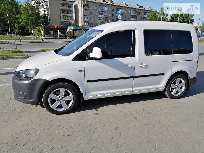 Універсал Volkswagen Caddy 2013 в Івано-Франківську