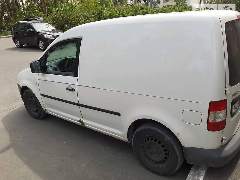 Вантажопасажирський фургон Volkswagen Caddy 2006 в Києві