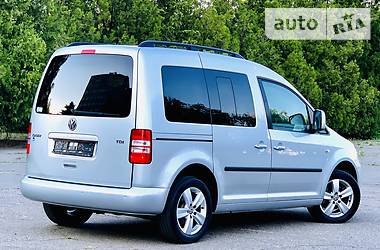Мінівен Volkswagen Caddy 2014 в 