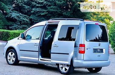 Мінівен Volkswagen Caddy 2014 в 