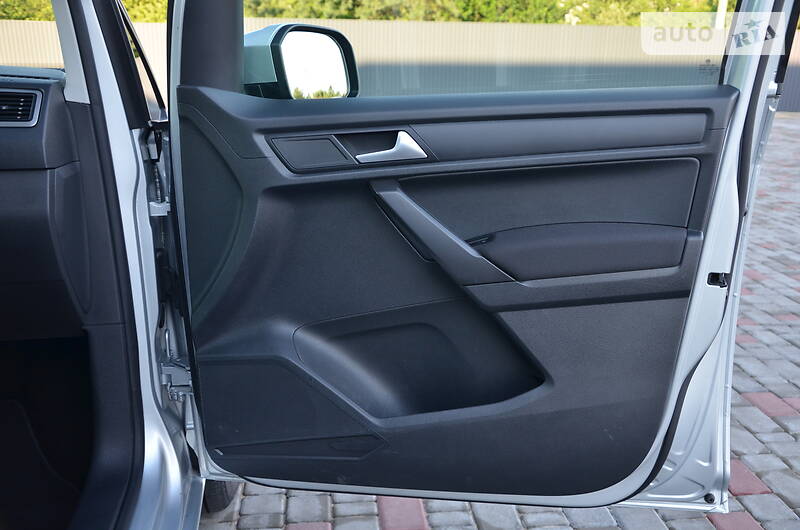 Мінівен Volkswagen Caddy 2017 в Луцьку