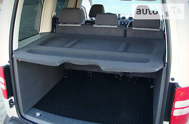Мінівен Volkswagen Caddy 2014 в 