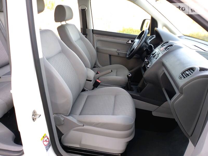 Мінівен Volkswagen Caddy 2008 в Дрогобичі