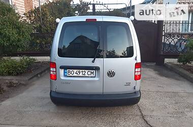 Грузопассажирский фургон Volkswagen Caddy 2015 в Херсоне