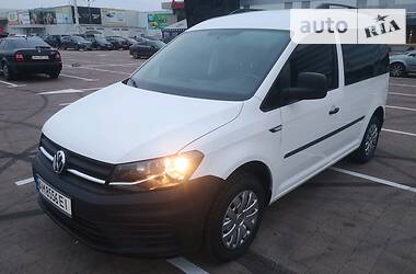 Грузопассажирский фургон Volkswagen Caddy 2016 в Житомире