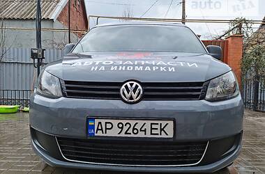 Вантажний фургон Volkswagen Caddy 2015 в Запоріжжі