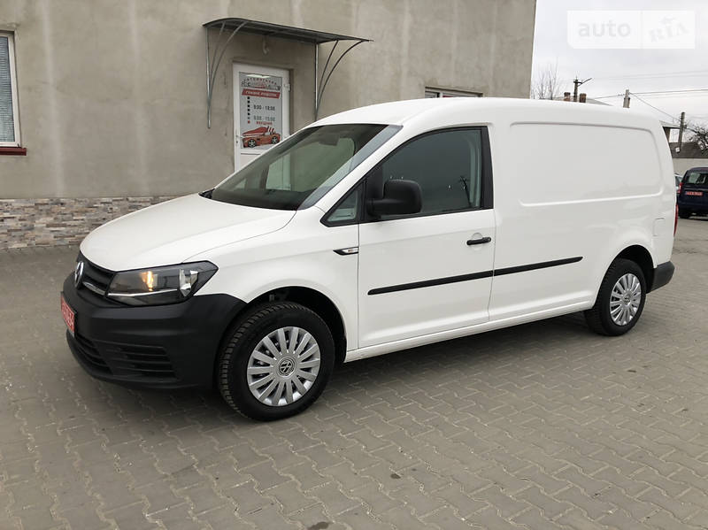 Вантажопасажирський фургон Volkswagen Caddy 2016 в Луцьку