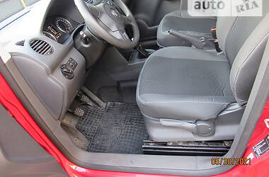 Грузовой фургон Volkswagen Caddy 2014 в 