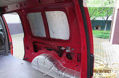 Грузовой фургон Volkswagen Caddy 2014 в 