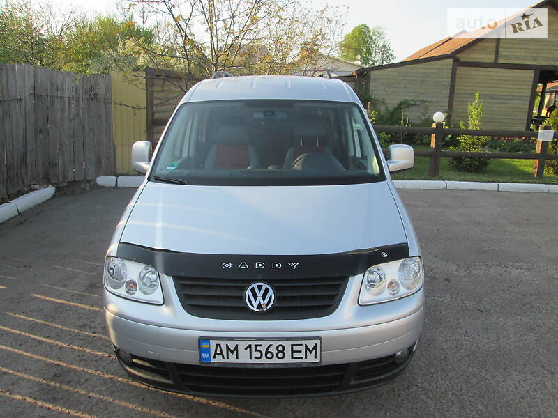 Универсал Volkswagen Caddy 2009 в Чернигове