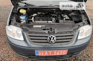 Минивэн Volkswagen Caddy 2010 в Луцке