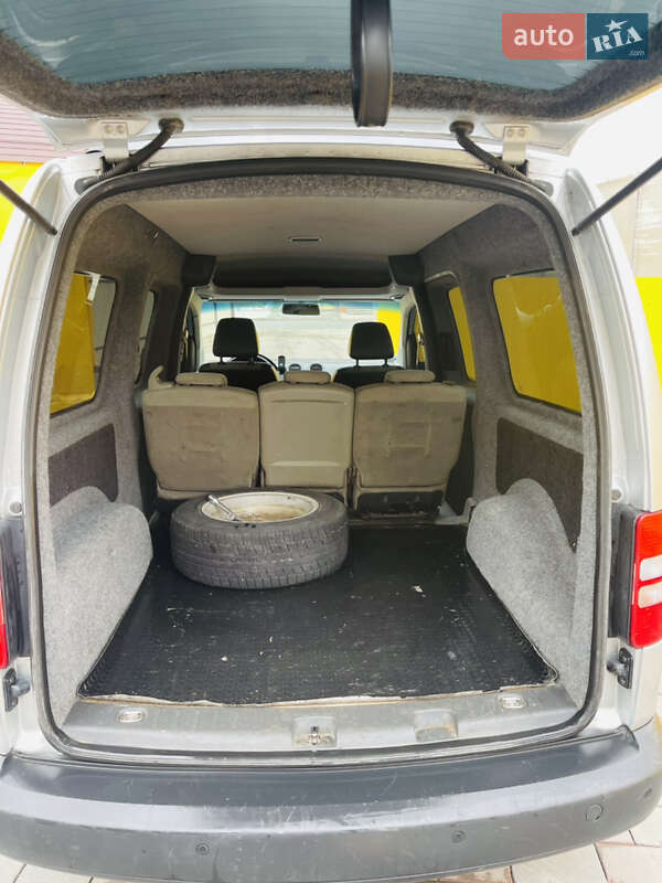 Мінівен Volkswagen Caddy 2013 в Збаражі