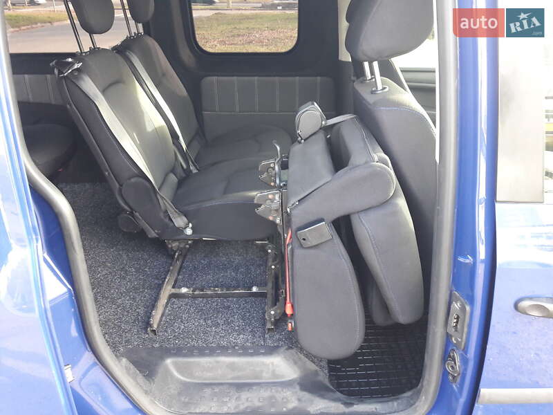 Мінівен Volkswagen Caddy 2015 в Черкасах