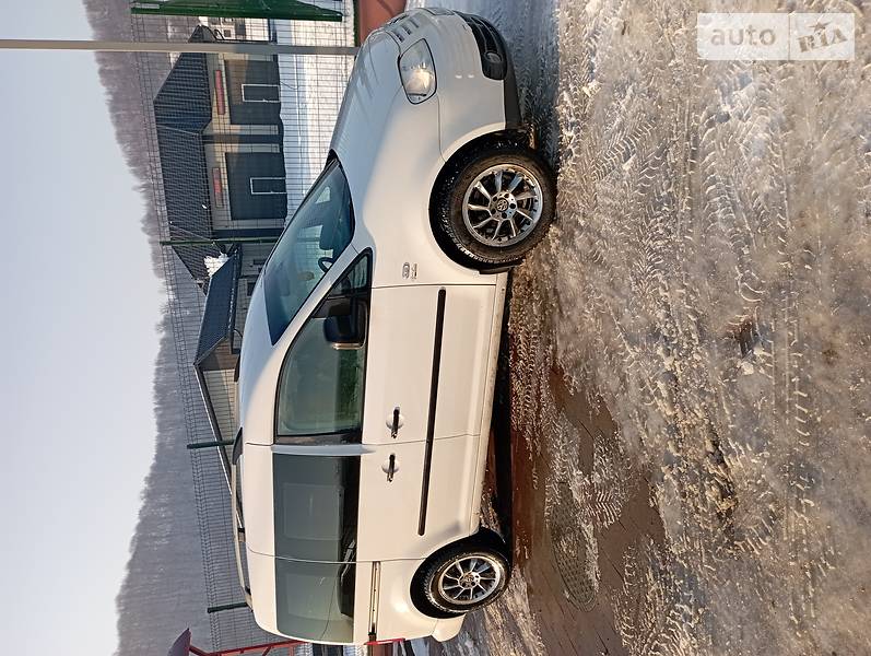 Седан Volkswagen Caddy 2009 в Тячеве