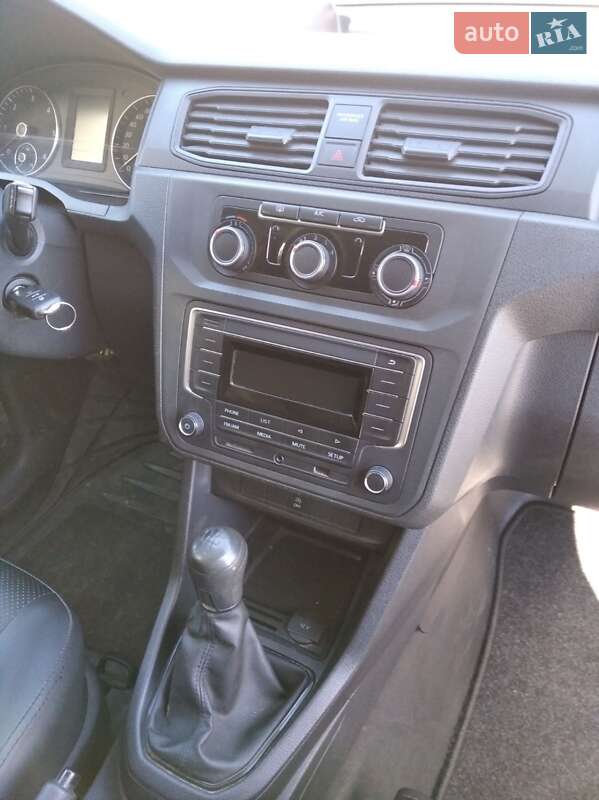 Пикап Volkswagen Caddy 2016 в Львове