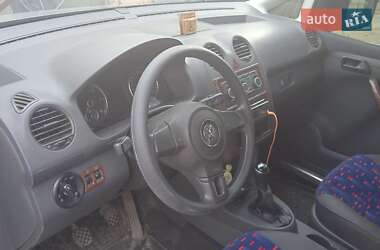 Минивэн Volkswagen Caddy 2013 в 