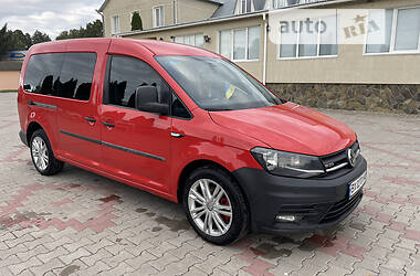 Вантажний фургон Volkswagen Caddy 2016 в Дунаївцях