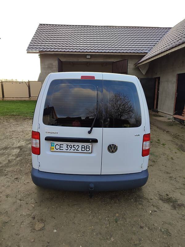 Хетчбек Volkswagen Caddy 2005 в Сторожинці