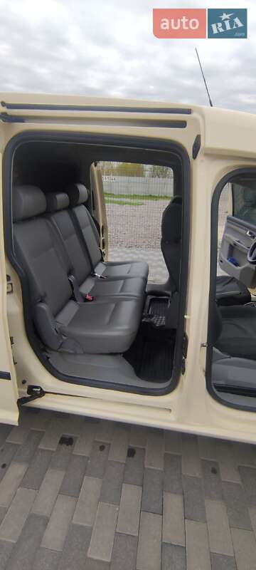 Минивэн Volkswagen Caddy 2010 в Шепетовке