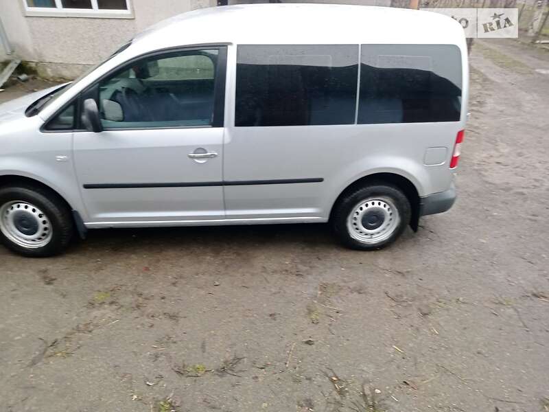 Универсал Volkswagen Caddy 2005 в 