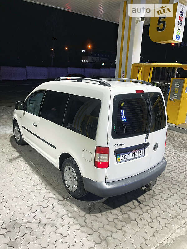 Минивэн Volkswagen Caddy 2006 в Киеве