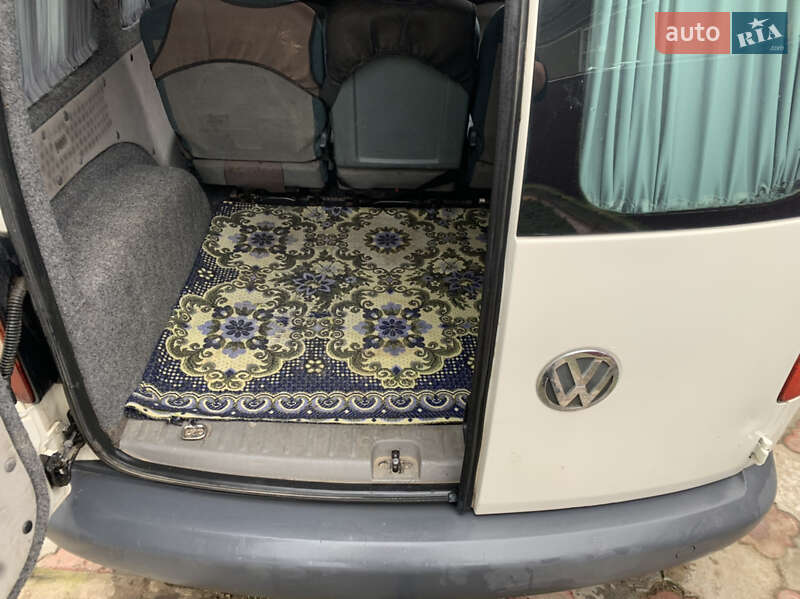 Минивэн Volkswagen Caddy 2006 в Черновцах