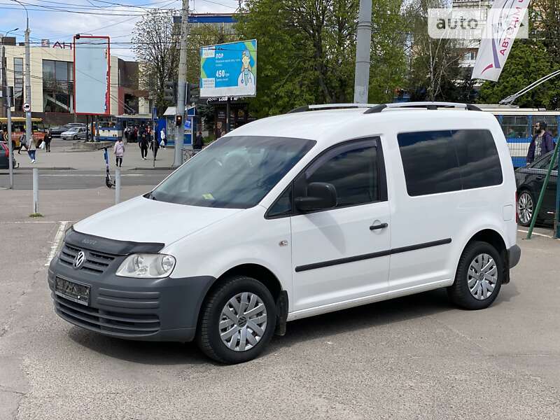 Минивэн Volkswagen Caddy 2010 в Ровно
