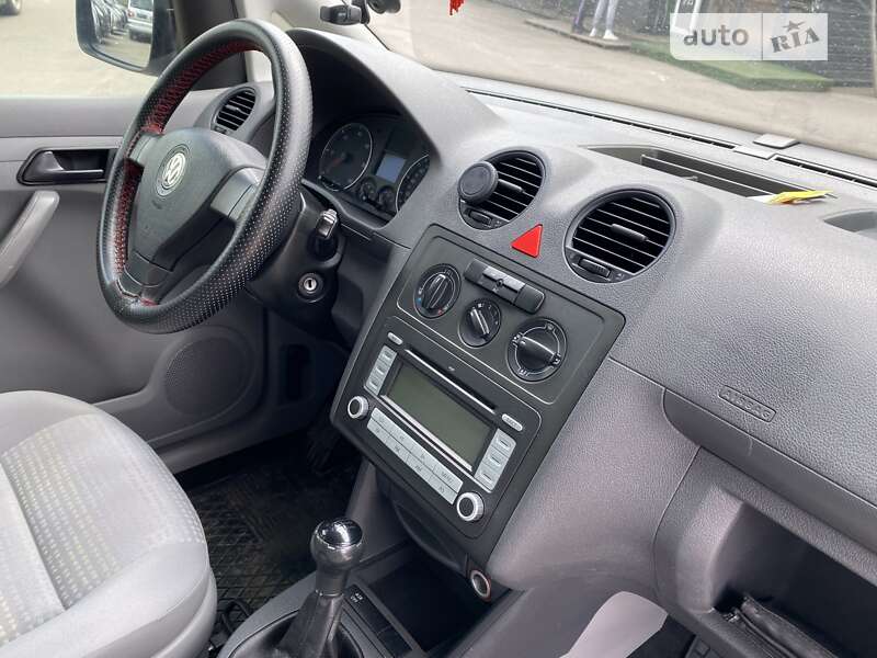 Минивэн Volkswagen Caddy 2010 в Ровно